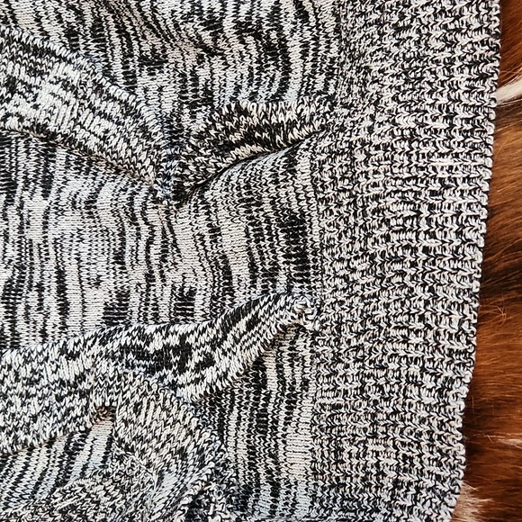 Evelyn Tayler Sweater Sz M - Picture 4 of 7